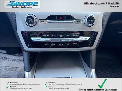 Used 2023 Ford Explorer XLT w/ Equipment Group 202A AWD/4WD image 22