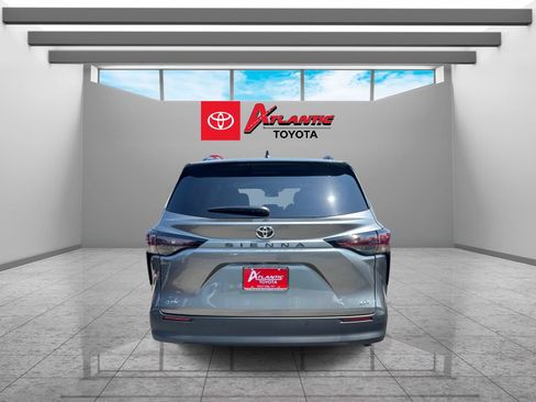 New 2026 Toyota Sienna XLE FWD image 6