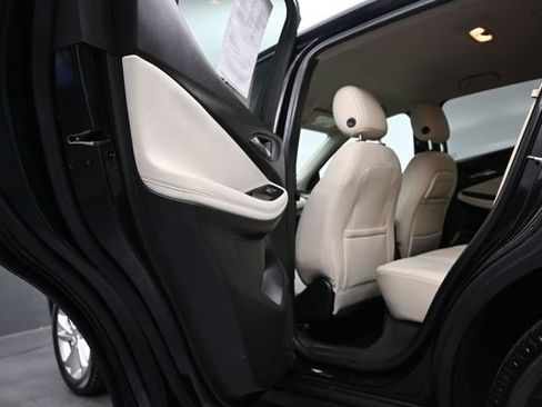 Used 2021 Buick Encore GX Preferred w/ Cold Weather Comfort Package FWD image 13