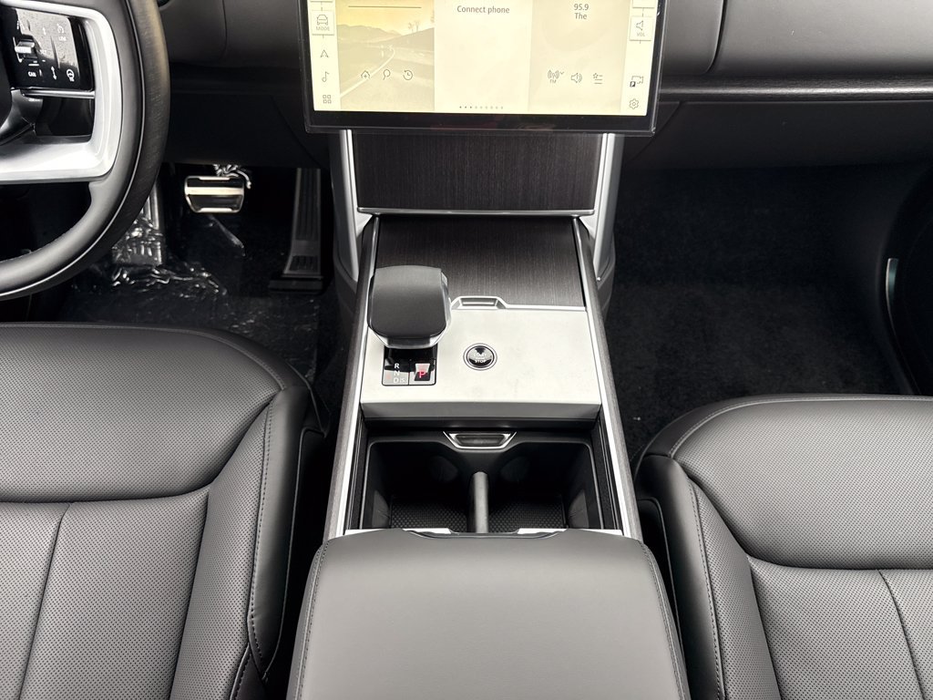 New 2025 Land Rover Range Rover SE AWD/4WD image 24