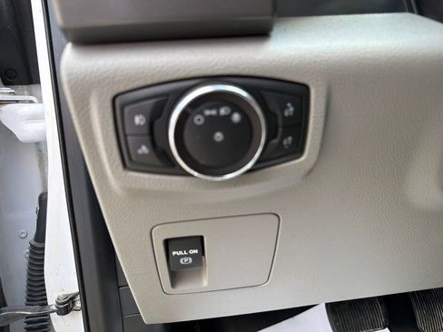 Used 2018 Ford F150 XLT AWD/4WD image 18