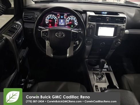 Used 2018 Toyota 4Runner SR5 Premium AWD/4WD image 30