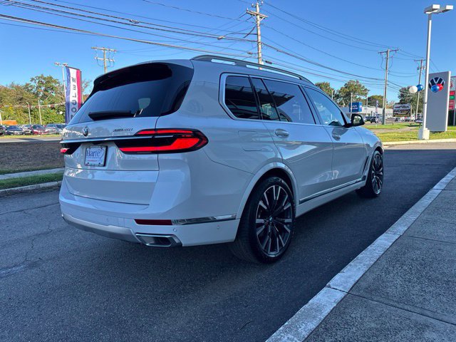 Used 2024 BMW X7 xDrive40i w/ Premium Package AWD/4WD image 8