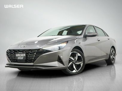 Used 2023 Hyundai Elantra SEL w/ Convenience Package