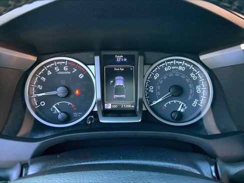 Used 2023 Toyota Tacoma Limited image 26