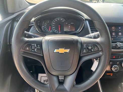 Used 2021 Chevrolet Trax LT AWD/4WD image 14