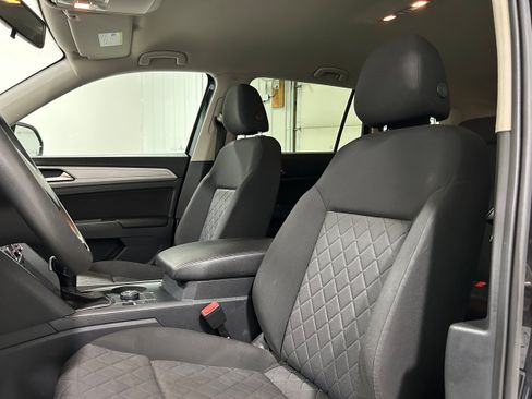 Used 2018 Volkswagen Atlas Launch Edition AWD/4WD image 24