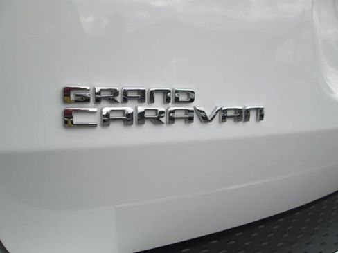 Used 2014 Dodge Grand Caravan American Value Package FWD image 7