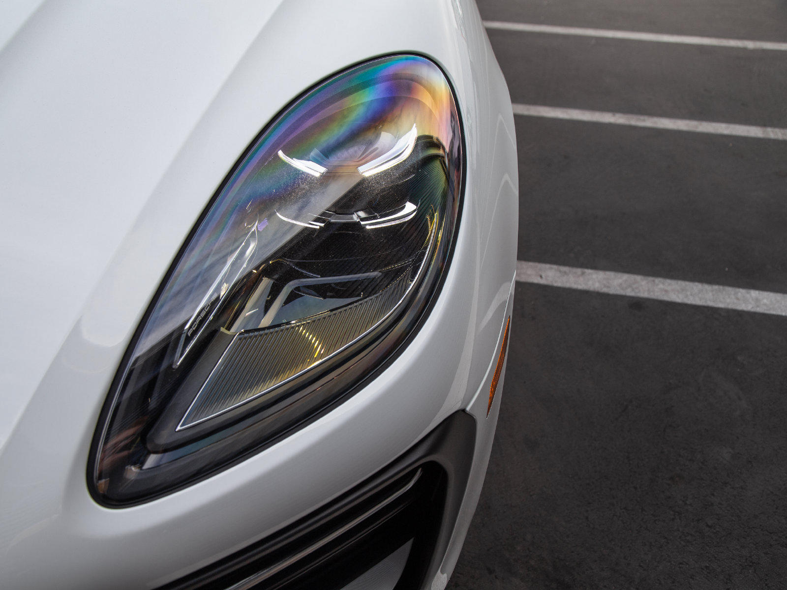 Certified 2026 Porsche Macan AWD/4WD image 13