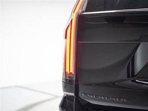 Used 2025 Cadillac Escalade Sport Platinum AWD/4WD image 36