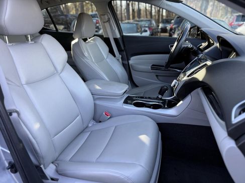 Used 2019 Acura TLX image 21