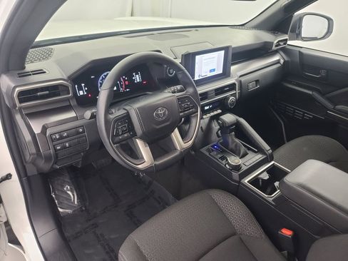 Used 2025 Toyota 4Runner SR5 image 23