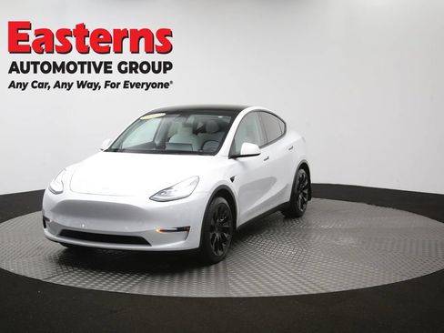Used 2022 Tesla Model Y Long Range AWD/4WD image 51