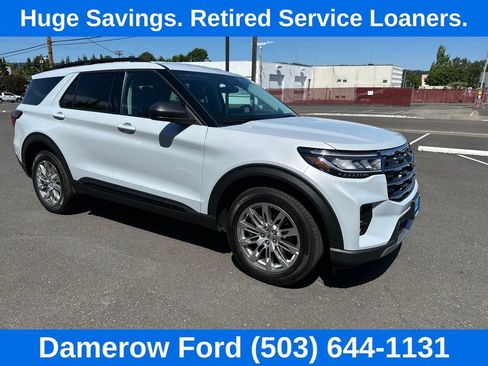 Used 2026 Ford Explorer Active w/ Active Comfort Package AWD/4WD image 9