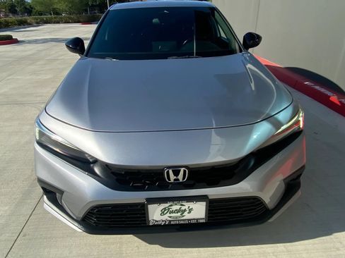 Used 2024 Honda Civic Sport image 13