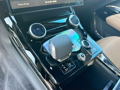 Used 2023 Land Rover Range Rover Sport SE image 14