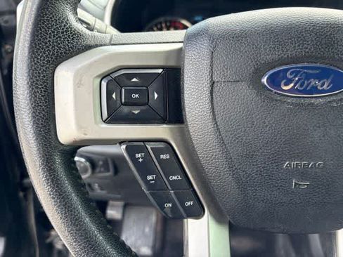 Used 2015 Ford F150 Lariat AWD/4WD image 12