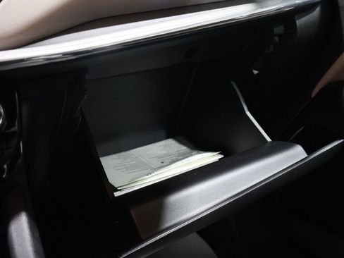 Used 2024 Jeep Compass Limited image 30