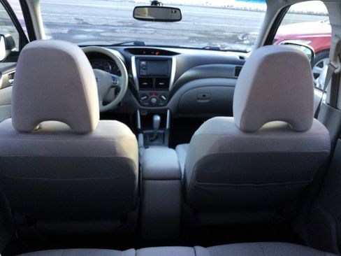 Used 2012 Subaru Forester 2.5X Premium image 19