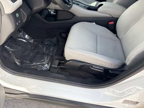 Certified 2022 Honda HR-V LX image 18