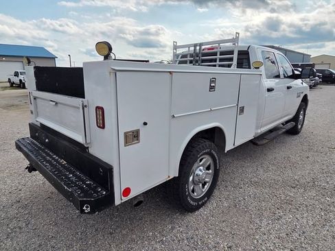 Used 2018 RAM 2500 Tradesman w/ Chrome Appearance Group AWD/4WD image 3