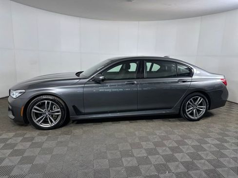 Used 2017 BMW 750i xDrive image 6