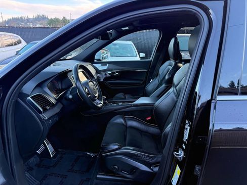 Used 2017 Volvo XC90 T6 R-Design w/ Vision Package image 9