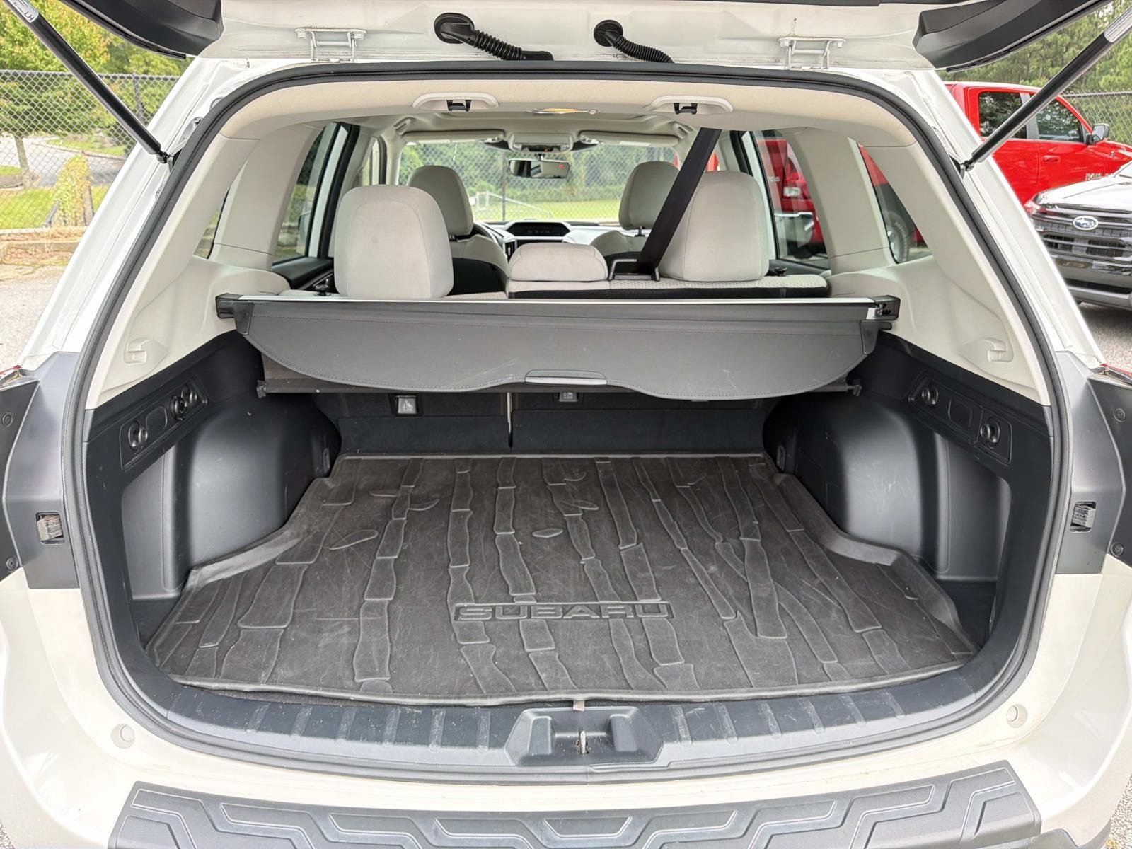 Used 2023 Subaru Forester Premium AWD/4WD image 19