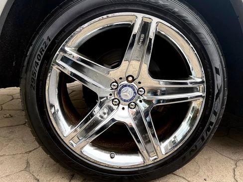 Used 2010 Mercedes-Benz GL 550 4MATIC image 62