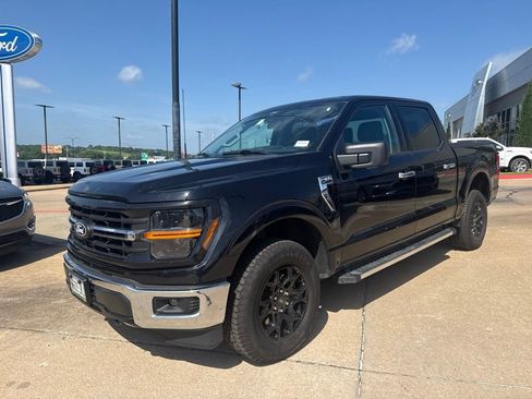 Used 2025 Ford F150 XLT w/ Equipment Group 301A Standard AWD/4WD image 9