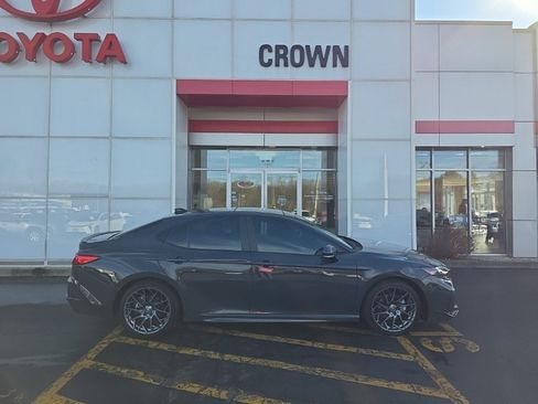 Used 2025 Toyota Camry XSE image 2