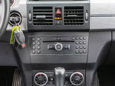 Used 2010 Mercedes-Benz GLK 350 GLK 350 image 16