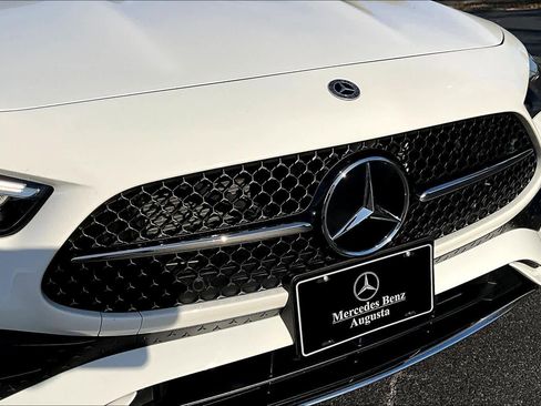 Certified 2025 Mercedes-Benz CLE 300 4MATIC Coupe image 29