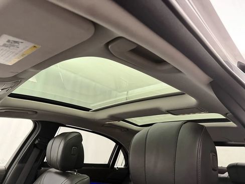 Used 2018 Mercedes-Benz S 560 4MATIC Sedan image 9
