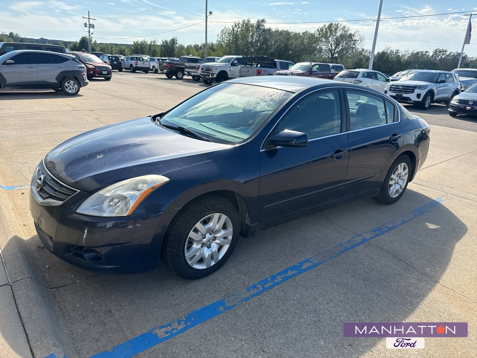 Used 2011 Nissan Altima 2.5 S FWD image 1