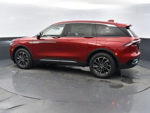 New 2025 Lincoln Nautilus Premier w/ Equipment Group 102A image 2