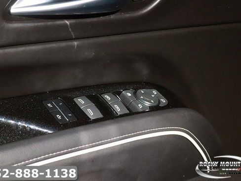 Used 2023 Cadillac Escalade V AWD/4WD image 13