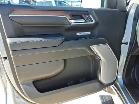 Used 2024 GMC Sierra 1500 Denali w/ Denali Reserve Package image 18