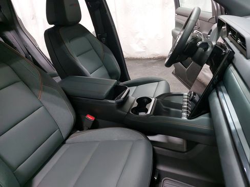 New 2026 GMC Terrain AT4 w/ Technology Package II image 10