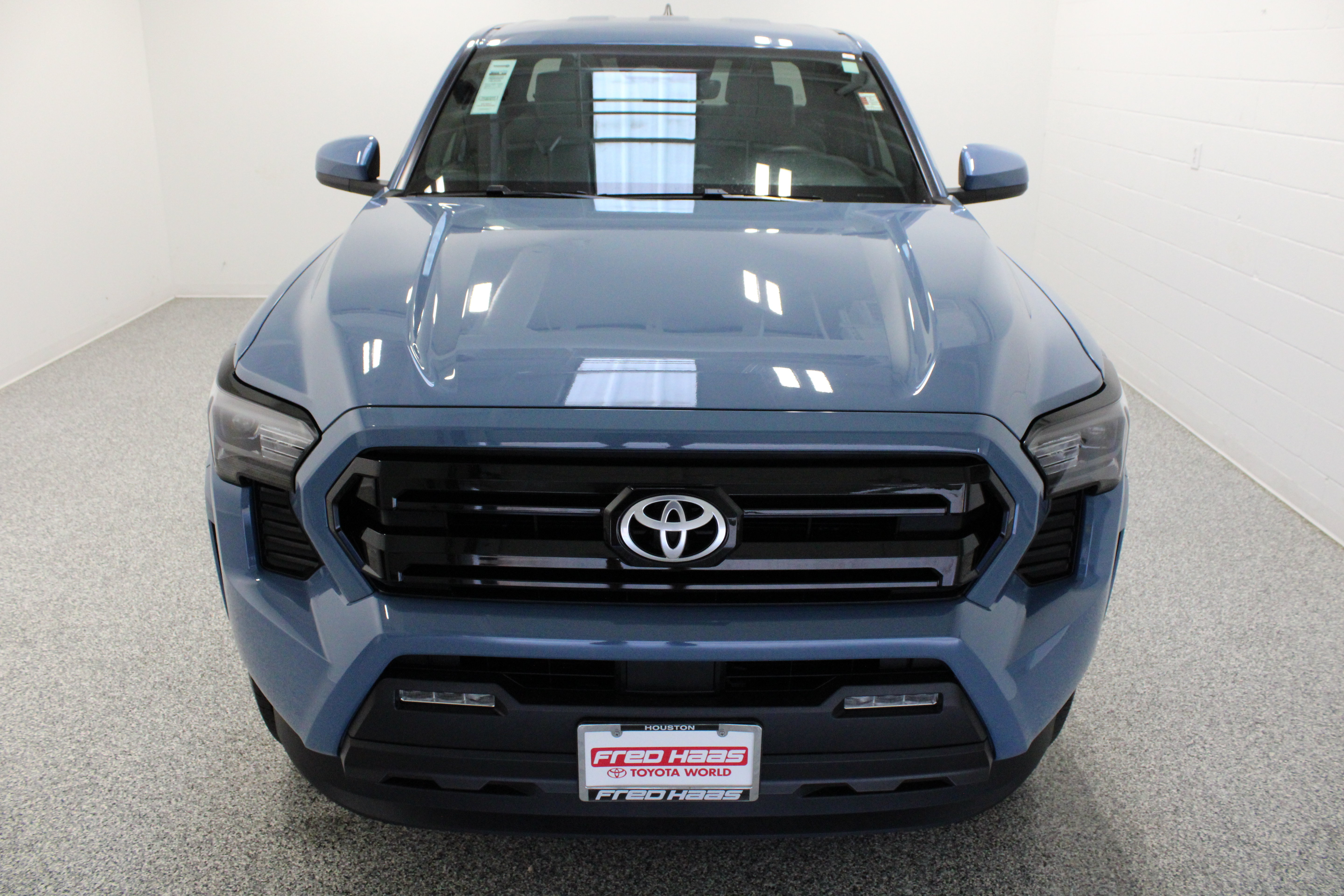 Certified 2026 Toyota Tacoma SR5 RWD image 3