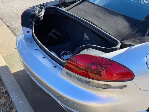 Used 2003 Dodge Viper SRT-10 image 23