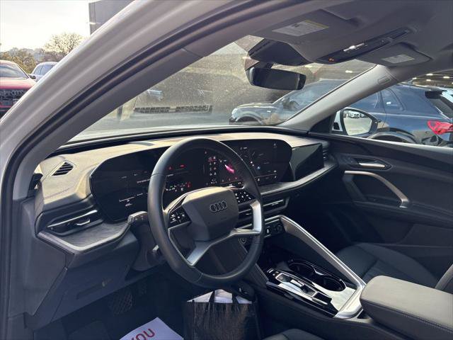 Certified 2025 Audi Q5 Premium w/ Convenience Package AWD/4WD image 12