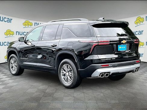 Used 2024 Chevrolet Traverse LT AWD/4WD image 4