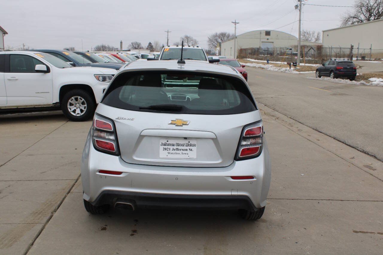 Used 2020 Chevrolet Sonic LT FWD image 7