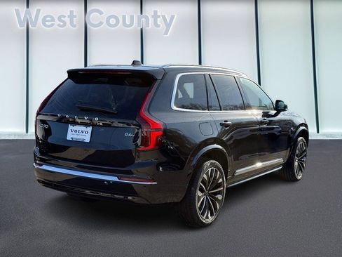 New 2026 Volvo XC90 B6 Ultra w/ Protection Package image 3