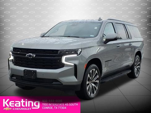 Used 2024 Chevrolet Suburban RST w/ Luxury Package image 8