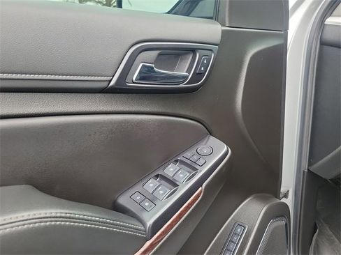 Used 2020 GMC Yukon XL SLT w/ Open Road Package image 7