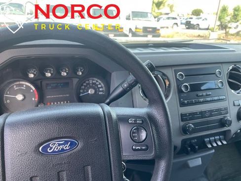 Used 2016 Ford F550 4x4 Crew Cab Super Duty image 13