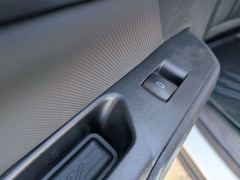 New 2026 Chevrolet Equinox EV LT image 11