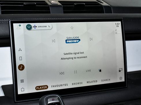 Used 2025 Land Rover Defender 110 S image 26